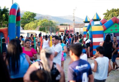 Lembrar que Sou Feliz” leva alegria à Missão do Sahy e conquista crianças e famílias
