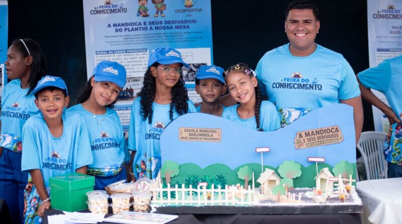 Feira do Conhecimento e Noite Cultural da EPJAI movimentam Praça Nova do Congresso e destacam talento de alunos da rede municipal de Senhor do Bonfim
