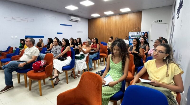 Técnicas de vendas e atendimento humanizado é tema de palestra realizada pela Prefeitura de Senhor de Bonfim  e parceiros 